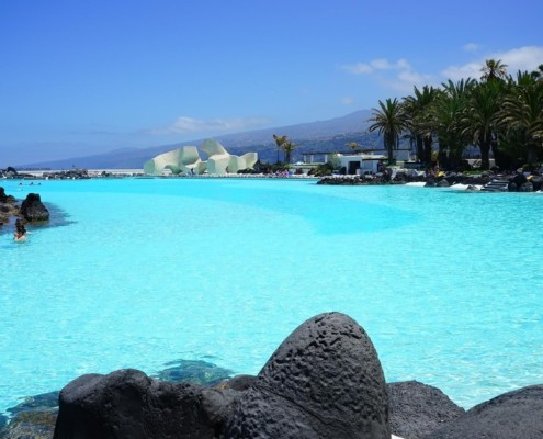 Mudarse a Canarias: Algunas razones por las que trasladarse a las Islas Canarias Mudarse a las Islas Canarias - Lago Martianez en Tenerife