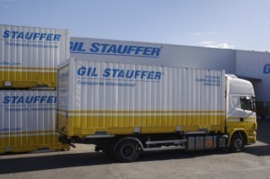 Mudanzas combinadas y mudanzas exclusivas - Camión Gil Stauffer y contenedores