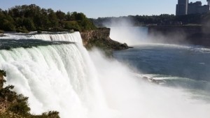 Mudarse a Toronto . Cascada en Niagara Falls