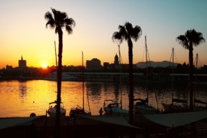 Mudarse a Málaga puede ser una gran idea Mudarse a Málaga - Puerto en la ciudad de Málaga