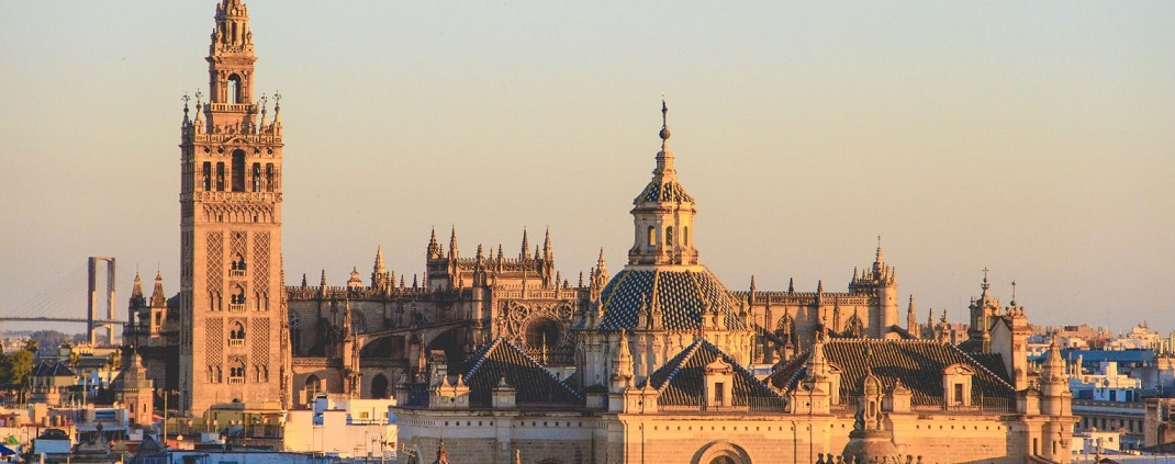 Sevilla, una ciudad que mezcla alegría y tradición Sevilla, una ciudad que mezcla alegría y tradición