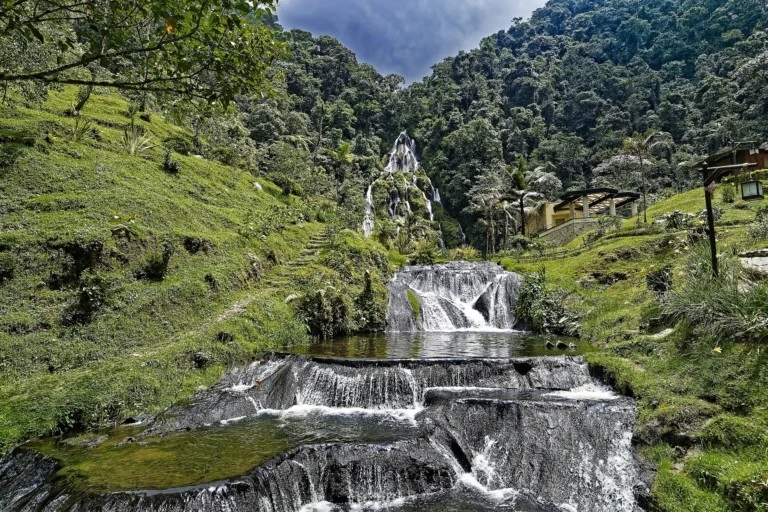 Mudanzas a Colombia - Santa Rosa