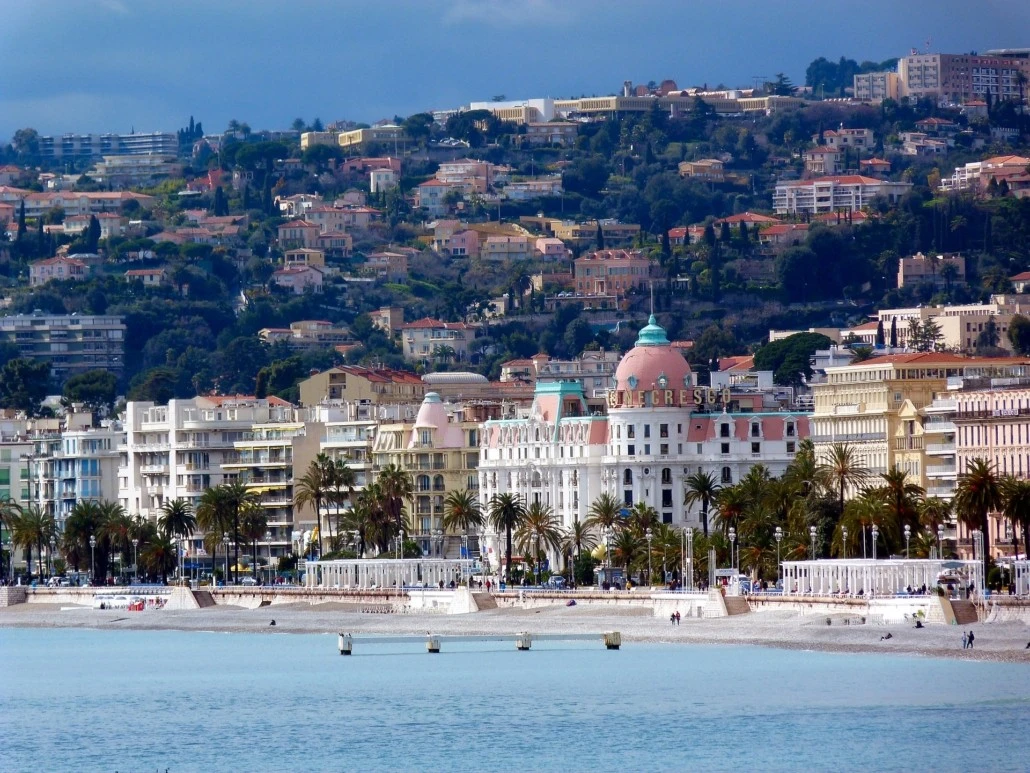 Moving to France - Côte d'Azur - Nice beach view