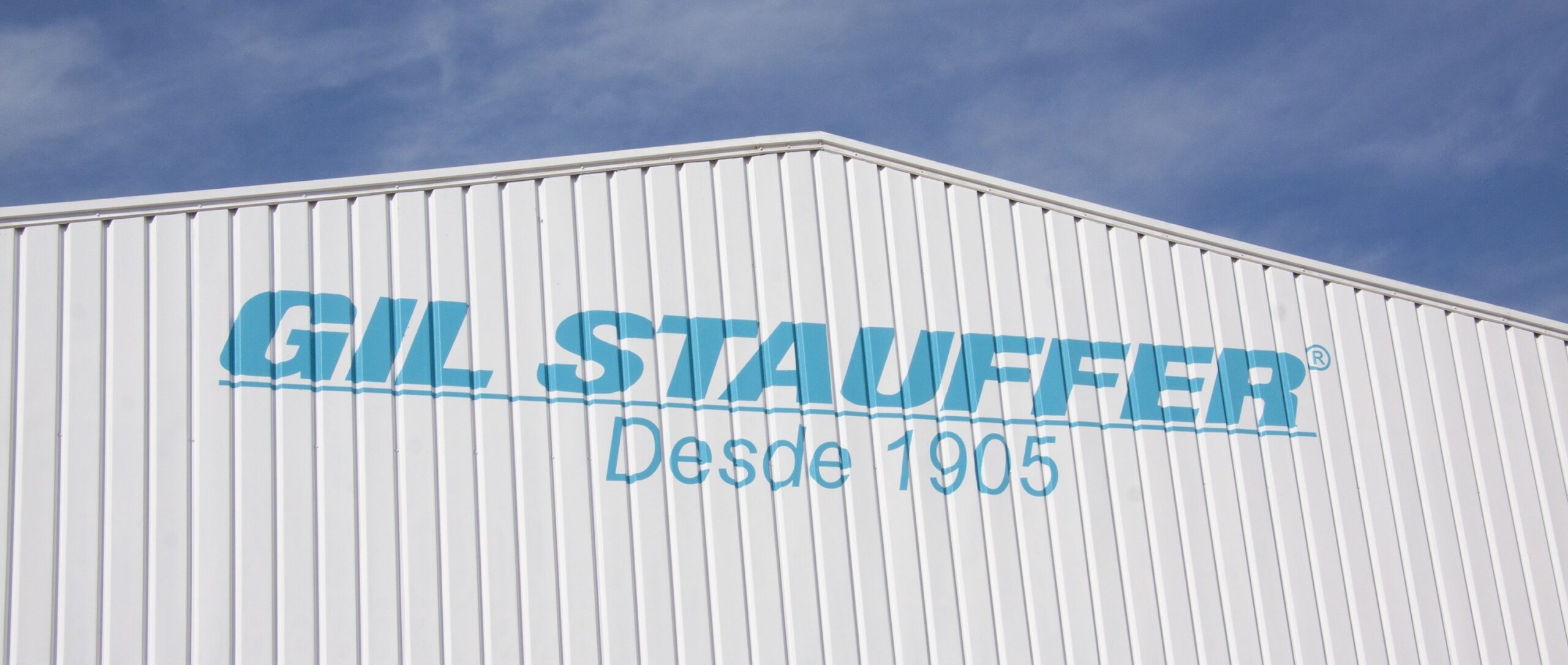 Price of a furniture repository in Valencia and differences compared to storage units