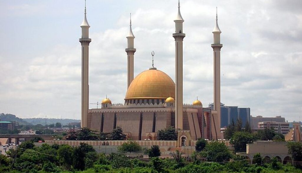 Moving to Nigeria: The-National-Mezquita-in-Abuya