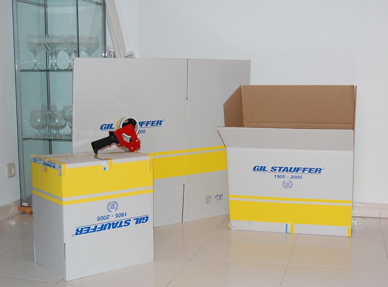 What is the price of a move in Valencia? Information and prices
