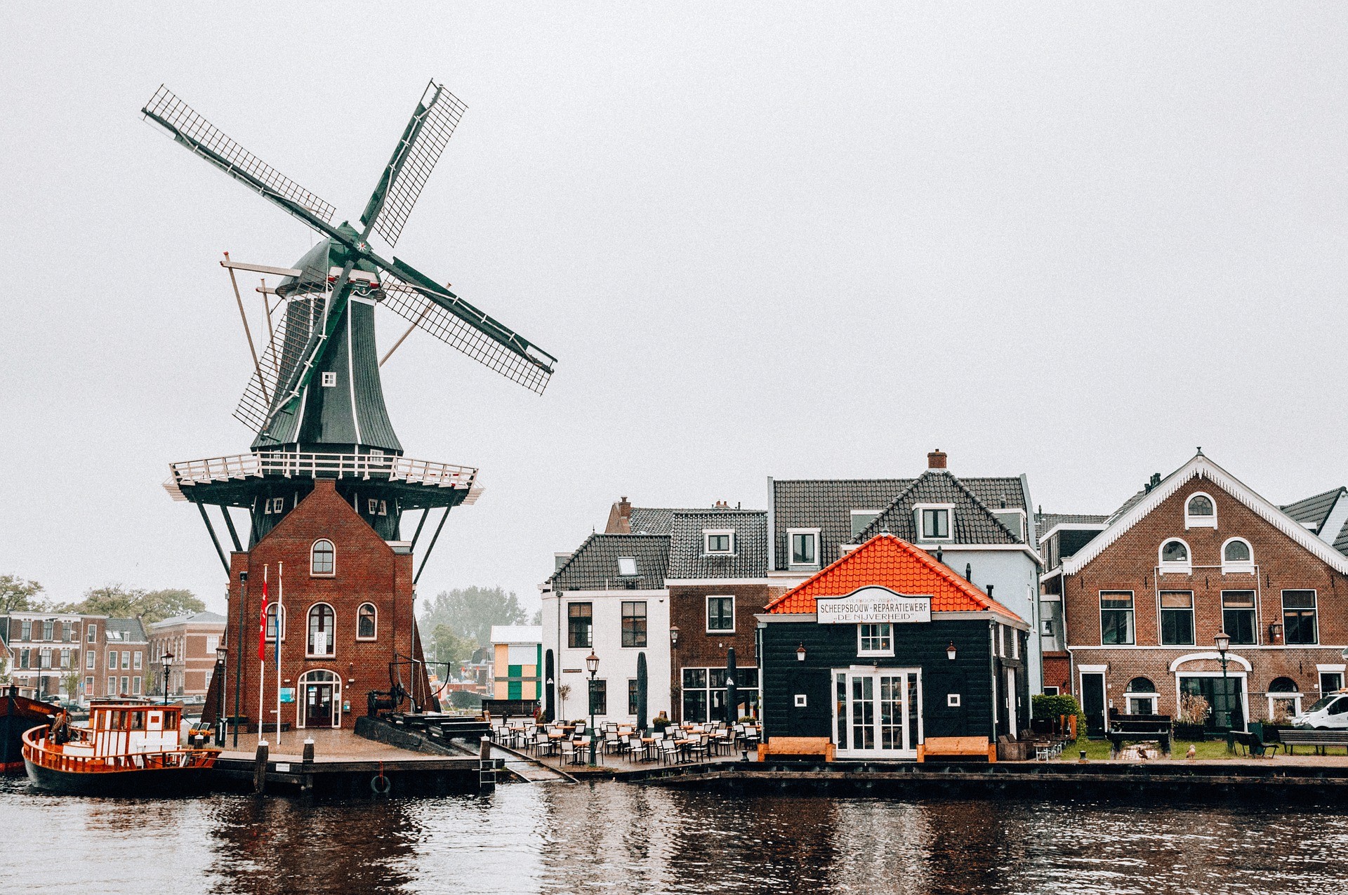 Moving to the Netherlands as an expatriate can be a wise move