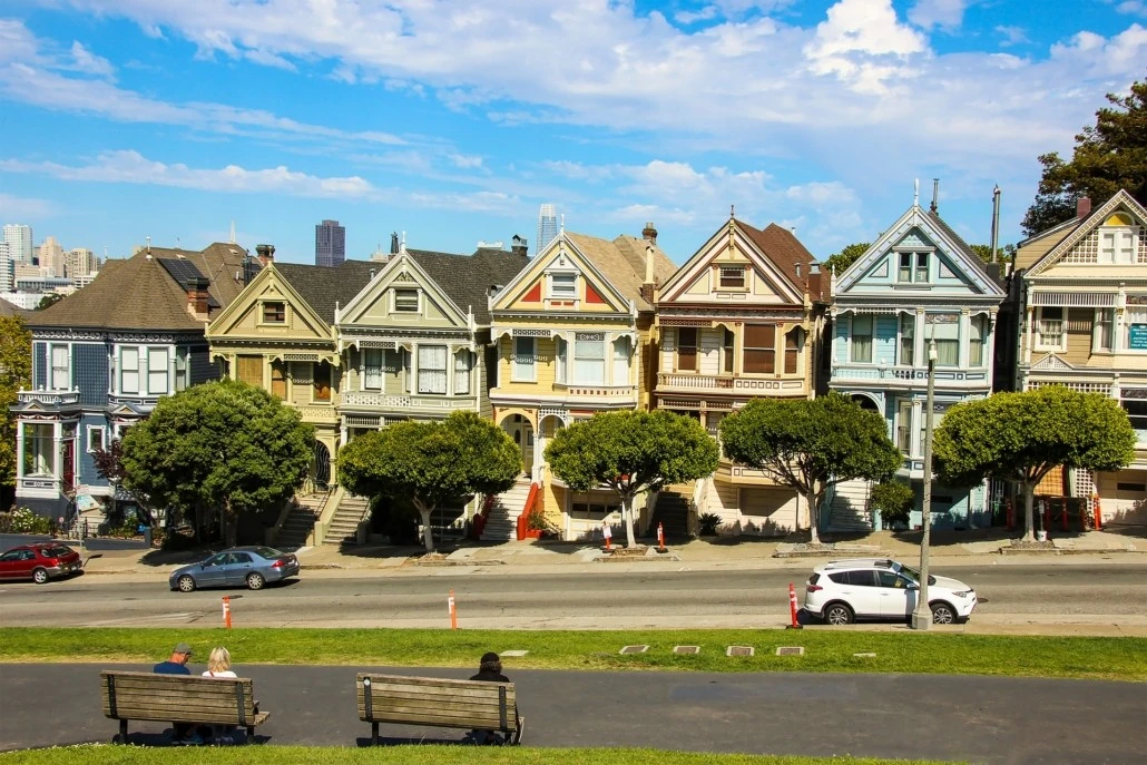 Moving to San Francisco - Coloured houses in San Francisco