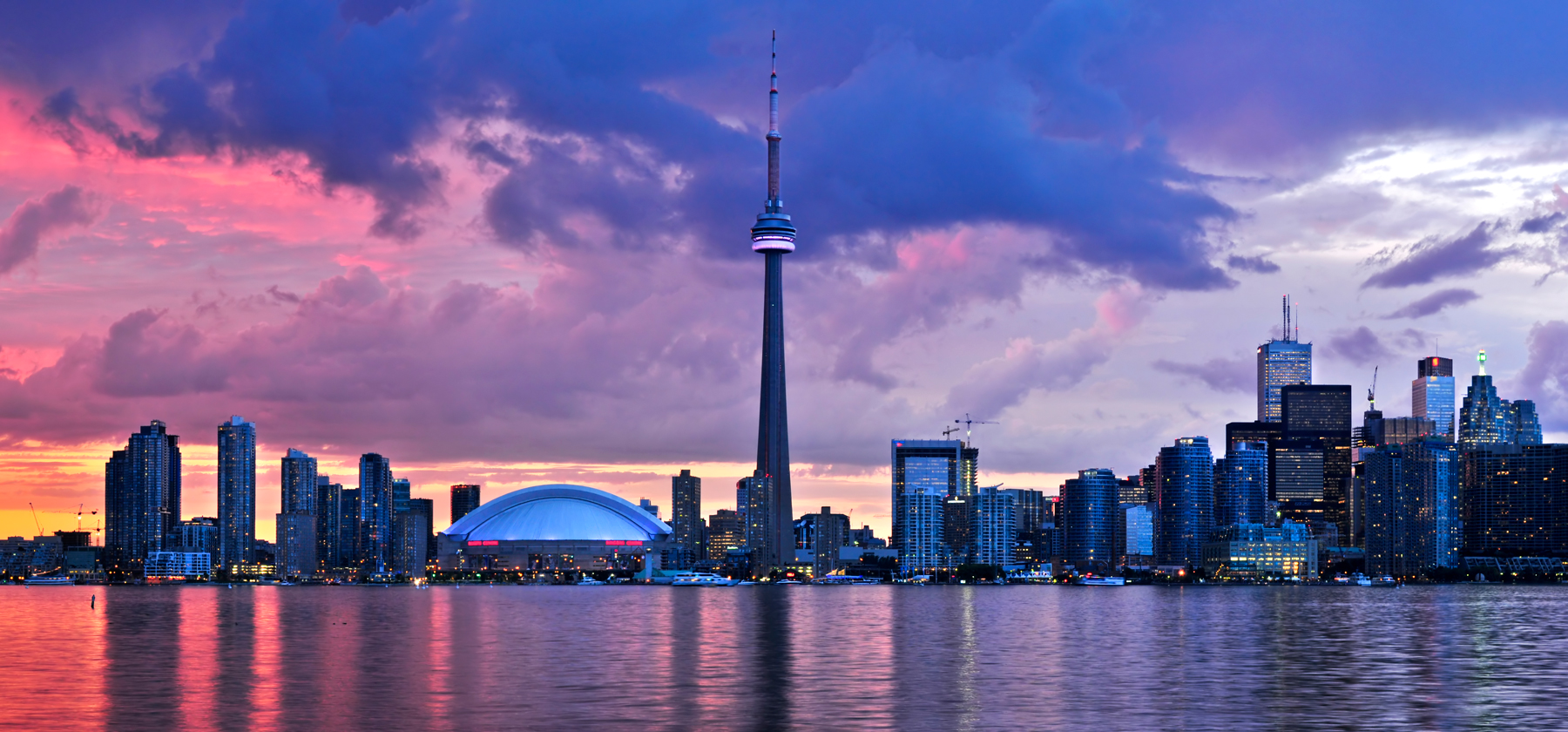 Moving to Toronto: Useful information and tips for moving to Toronto as an expatriate