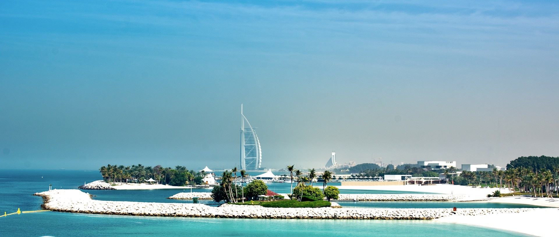 Moving to the United Arab Emirates: Living and working in the UAE