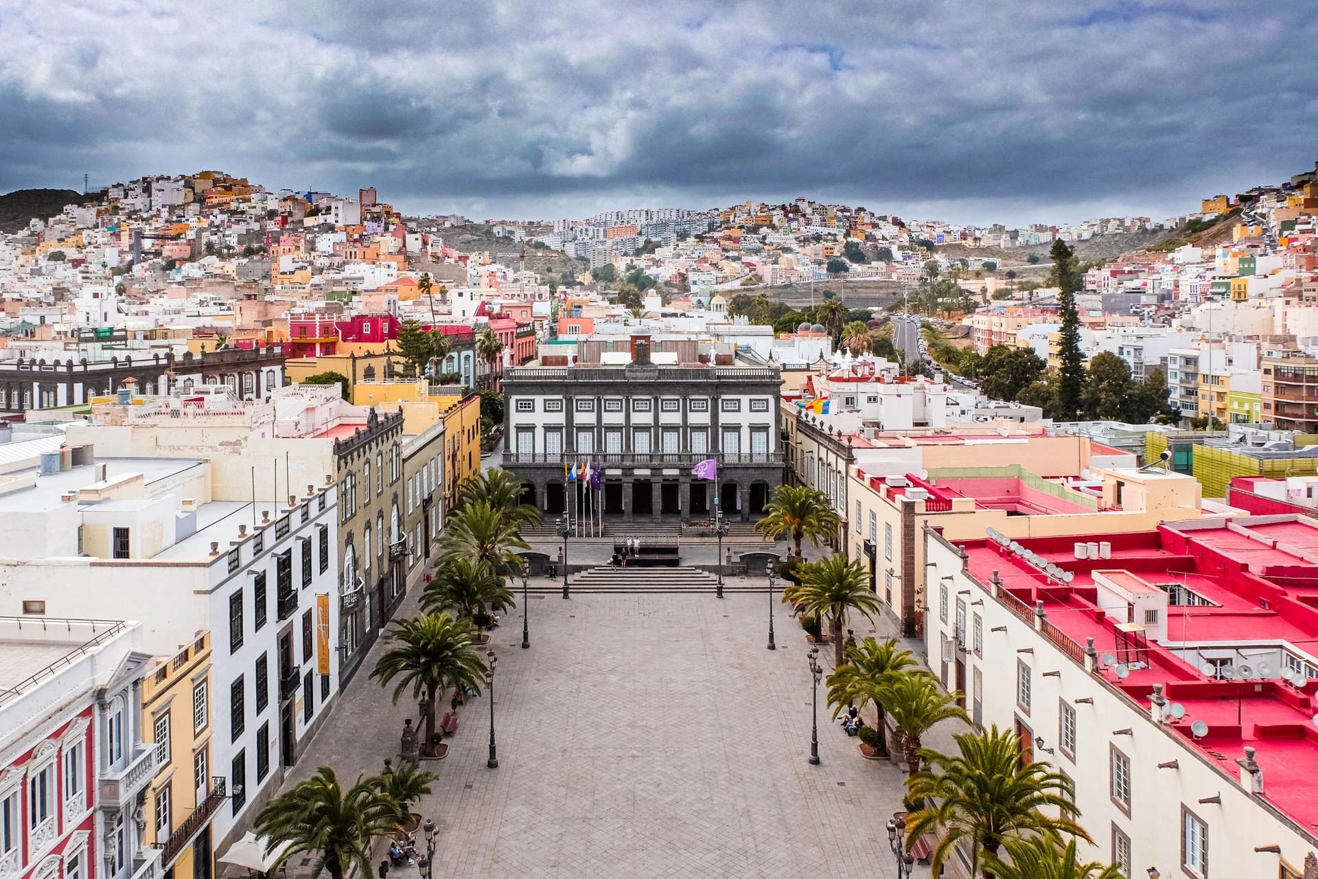 Removals to the Canary Islands: Prices and information for moves to the Canary Islands