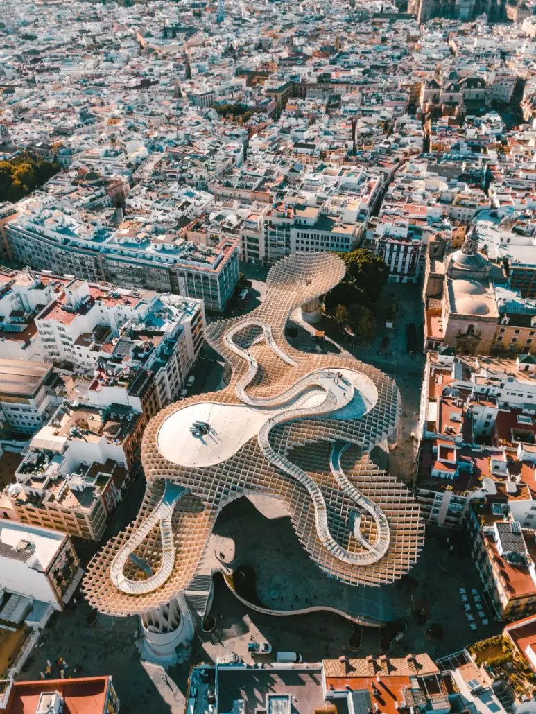 Sevilla, una ciudad que mezcla alegría y tradición