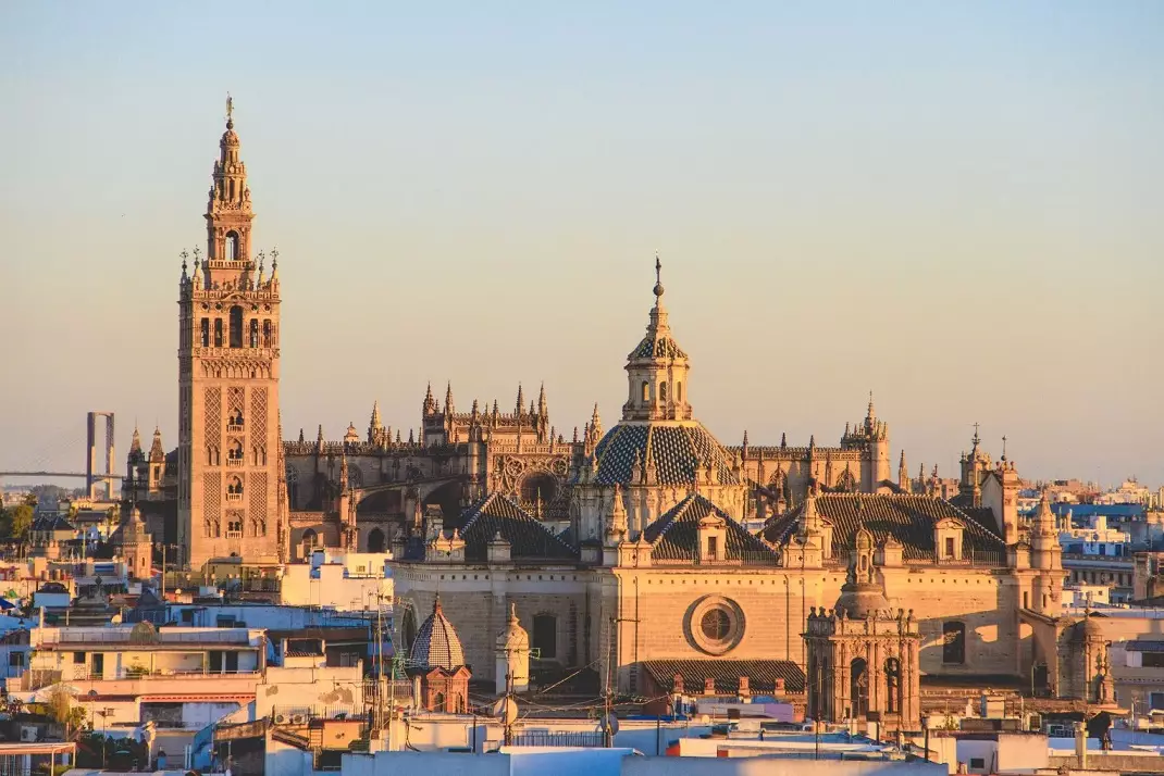 Sevilla, a city that mixes joy and tradition